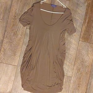 Vivienne, Vivienne Tam shirt size Medium Brown
